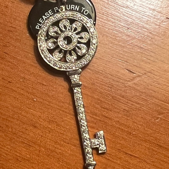 Tiffany & Co LARGE Diamond Platinum Petals Key Pendant Necklace EUC - Picture 12 of 16